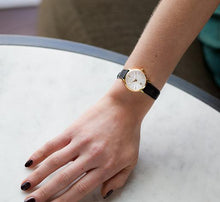Load image into Gallery viewer, Aurora Leather 26mm Silver Grey