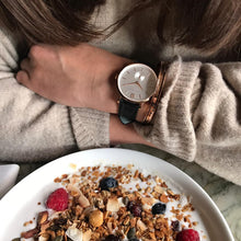 Load image into Gallery viewer, Classic Rose Gold Bangle