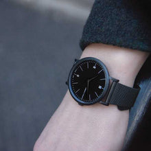Load image into Gallery viewer, Code Classic Milanese 38mm Gold White

