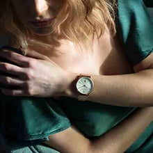 Load image into Gallery viewer, Aurora Milanese 38mm Black Charcoal
